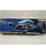 *INCOMPLETE* Dragon U.S.S. Dallas Vs Soviet Alfa 1/350 Modern Sea Power Kit - $443.42 MXN