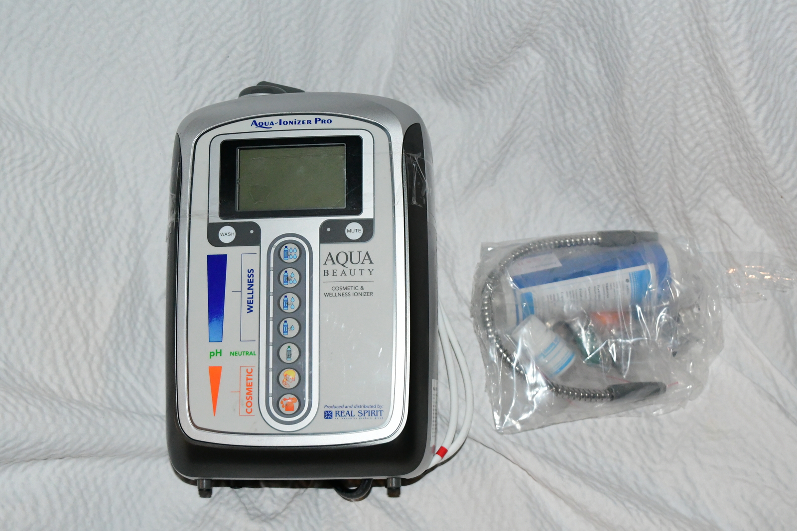 aqua ionizer pro aid5000/b Water Ionizer Alkaline Water open box 517c3 - $485.00