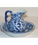Vintage Blue Floral Chintz Creamer &amp; Saucer Set - $275.28 MXN