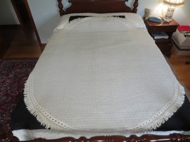 Vintage OFF-WHITE Woven Fringed Oval Tablecloth - 72&quot; X 76&quot; - £7.82 GBP