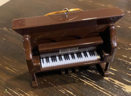 Upright Piano Tree Ornament 3 1/2  inches by 3 inches - £13.25 GBP