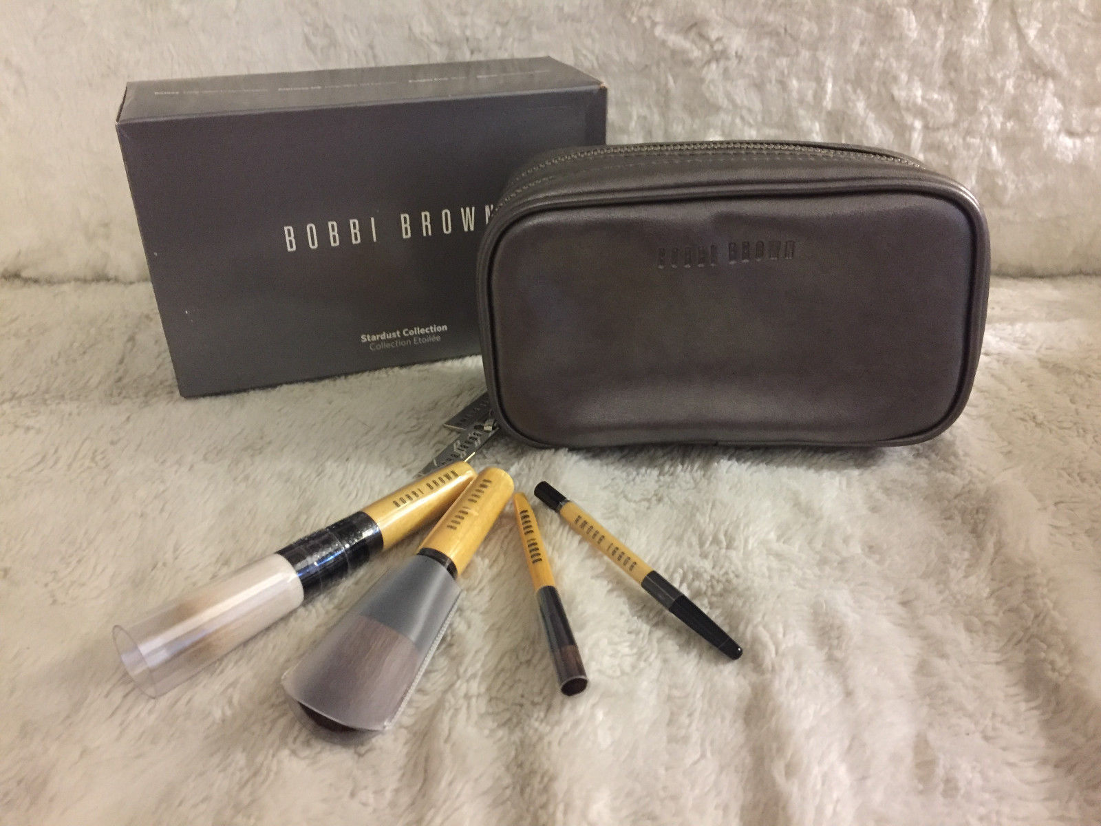 NIB Bobbi Brown Stardust Collection 4pcs Mini Brush Set, Face Blender/Blush/Eye - $64.99