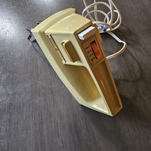 Vintage GE General Electric 3-Speed Harvest Gold Hand Mixer Cat No D1 M24 - £11.63 GBP