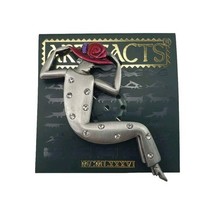 JJ Girl Woman Figure w Red Hat White Rhinestone Silver Tone Pin Brooch - $199.72 MXN