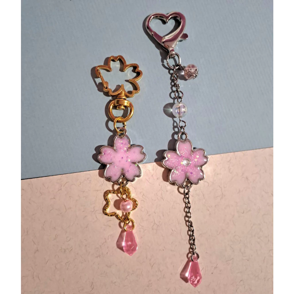 Keychain Sakura Resin Cute - $6.84 CAD