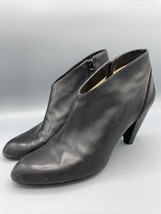 Cole Haan NAir Black Leather Side Zip Boots Heel 9.5 B - $389.93 MXN