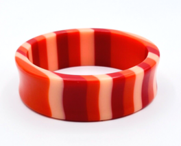 Vintage Thermoplastic Red Peach Striped Bangle Bracelet - £26.87 GBP
