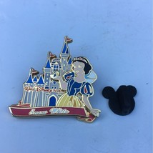 Snow White Princess Castle - Walt Disney World Disney Pin Collectible From 2002 - £11.60 GBP