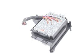 11-18 VOLKSWAGEN TOUAREG RELAY PLATE W/ BRACKET Q0722 image 6