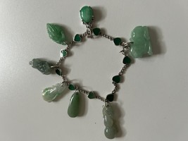 Vintage 7 Sterling Silver 925 Bracelet Featuring Hearts With Inlay Green... - $580.00 CAD