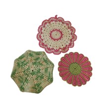 3 Vintage Crocheted Potholder Hot Pad Pink and Green circa 1950s - 1960s - £19.46 GBP