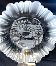 Mikasa WINTER DREAMS 10" Fluted Satin Frosted Bowl -MINT - Holiday Decor - $15.99