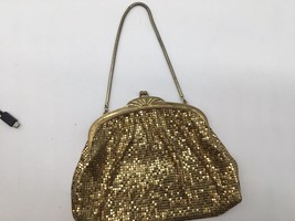 Vintage Whiting And Davis Gold Mesh Kiss Lock Clasp Handbag Purse 2973 - £14.76 GBP
