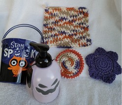 Halloween Spooky Dishcloth and Scrubby Pair Gift Set - £19.61 GBP