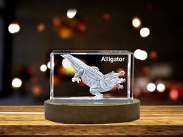 LED Base included | Unique 3D Engraved Crystal with Alligator Design - Perfect - £32.23 GBP+