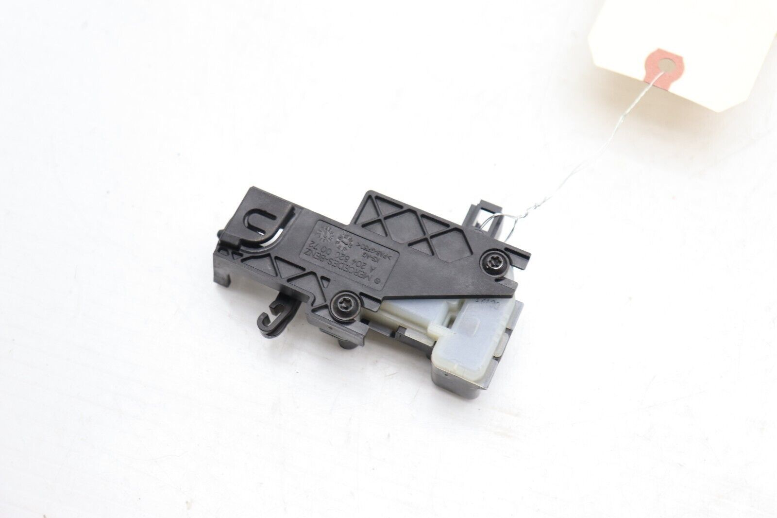 10-13 MERCEDES-BENZ C207 E350 COUPE FUEL FILLER DOOR LOCK LATCH ACTUATOR... - $38.66
