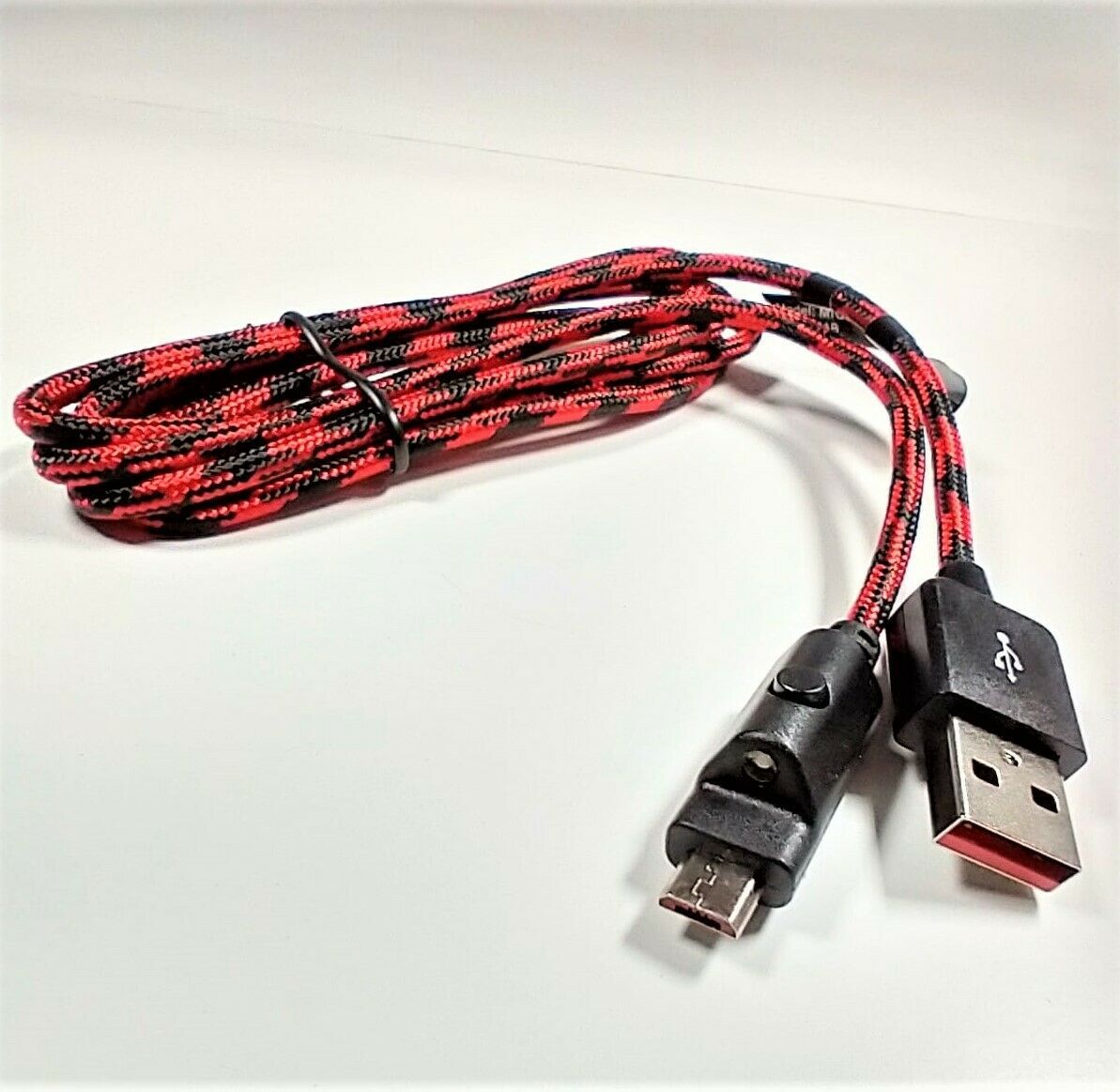 Verizon MICBRCABBLK Micbrcab Father, Black / Red - $7.88