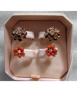 Juicy Couture 2 Pair Earrings Flower Stud Duo Posts Gold Tone New - £58.49 GBP