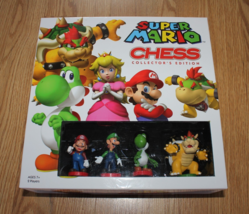 Super Mario Chess Set Collectors Edition Board Game USAopoly 32 Pieces - $424.50 MXN