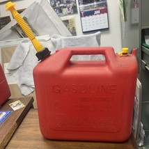 Vintage Pre Ban Wedco Essence 5 Gallon Vented Gas Can Red Plastic 20 L n... - $59.99