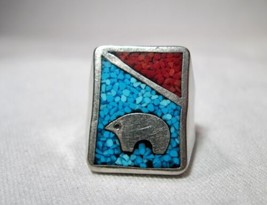 Vintage Costume Jewelry Turquoise Coral Chip Inlay Bear Scene Ring K500 - $48.51