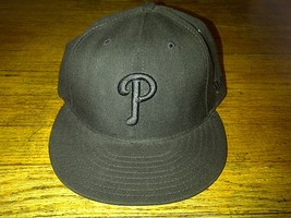 New Era 59fifty Philadelphia Phillies Philly Black Blackout Fitted Cap Hat 7-7/8 - £3.91 GBP