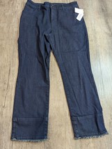 Susan Graver NWT Women&#39;s Size 12 Cropped Reprieve Blue Jeans BP - £21.23 GBP