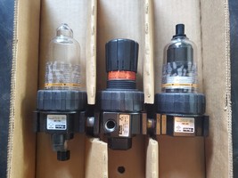 Parker 06A15B18A1BC Close Nippled Three Piece Filter Regulator Lubricato... - $360.78 CAD
