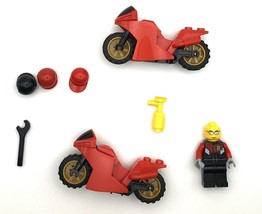 Lego City #60084 Replacement Bikes, Mini Figure &amp; Hats - £5.50 GBP
