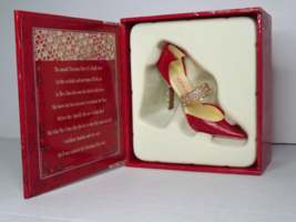 Just The Right Shoe by Raine Sparkle 25622 Red Rare Pre-owned (d) - £54.50 GBP