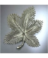 Vintage Sarah Coventry Maple Leaf Brooch Silver Tone Filagree Pin - £14.97 GBP