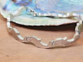 925 Sterling Silver Dolphin Motif Fetish Link Chain Bracelet VTG 7.5&quot; A 16.96 g - £61.27 GBP
