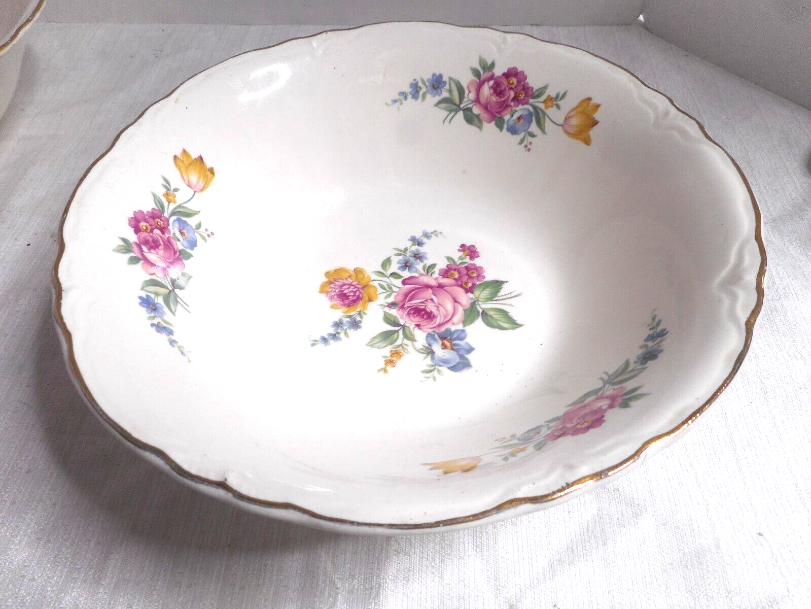 Primary image for Scio Pottery 1940's Hazel Round Vegetable Serving Bowl Floral Gold Trim 8 1/2"