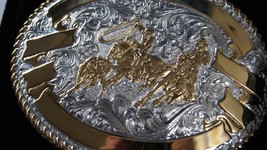 Crumrine Western Belt Buckle Team Roper Oval Silver Gold C02094 - £43.50 GBP