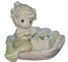 Precious Moments Figurine - The Pearl, 526061 - £46.91 GBP