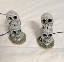 2008 Lemax Spooky Town Collection #04471 Skull Lamp Posts - £6.20 GBP