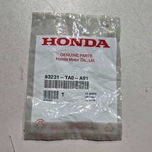 2008-2022 HONDA ACCORD VISOR BULB LAMP NEW GENUINE OEM PART 83231-TA0-A91 - $258.74 MXN