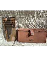 Coach Women's Leather Wallet New - $113.84