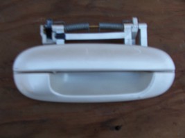 1998 2001 CADILLAC SEVILLE STS RIGHT FRONT DRIVER DOOR HANDLE OEM USED W... - $1,263.57 MXN