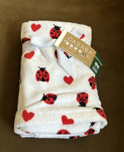 Casaba Set Of 2 Hand Towels Eco Friendly New Ladybug Hearts - £18.08 GBP