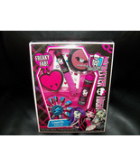 Monster High Creeperific Beauty Set (35 nail decals, 1 nail file, 1 lip ... - $454.89 MXN
