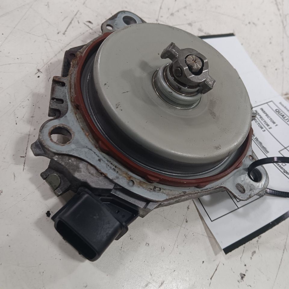 Toyota Corolla Variable Timing Gear Oil Control Valve Cylinder Head  2019 2020  Item image 2