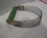 VTG Androck Wire Pastry Blender-Green Wood Handle-1929-USA - $11.00