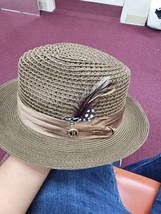 Mens Dress Casual Fedora Summer Straw Hat Chocolate Brown JU-918 100% Poly Braid - £42.94 GBP