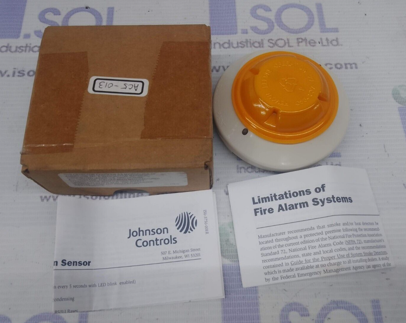 Johnson Controls 1951J Smoke Detectors L01-0406-000 New - $316.94