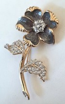 Nolan Miller Pin Brooch Gold Tone Crystal Rhinestone Large Flower Blue Gray - £31.28 GBP
