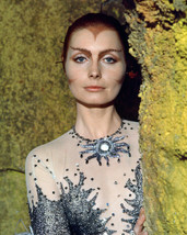 SPACE 1999 CATHERINE SCHELL 8X10 PHOTO - £7.65 GBP