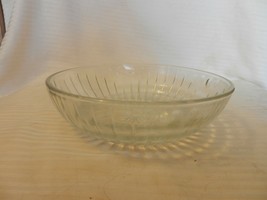 Vintage Clear Glass Fruit Bowl, Rib Design Starburst Center 8&quot; Diameter - $32.00