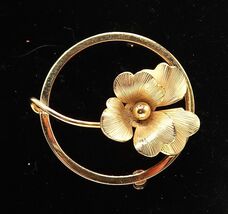 Vtg Gold Tone Circle Brooch with Flower Center &amp; Metal Bead Accent - $9.99