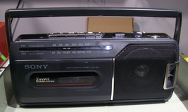 SONY CFM-140 II AM/FM /TAPEPLAYER &amp; RECORDER / AC &amp; DC SERVICED - £69.58 GBP